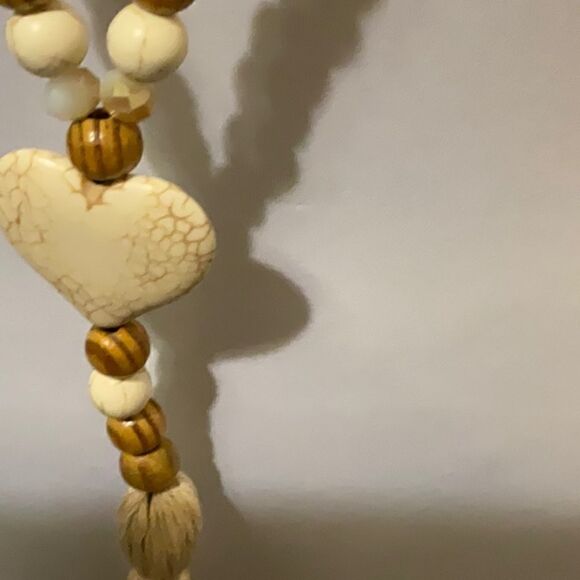 NWT heart necklace just in - Picture 3 of 3